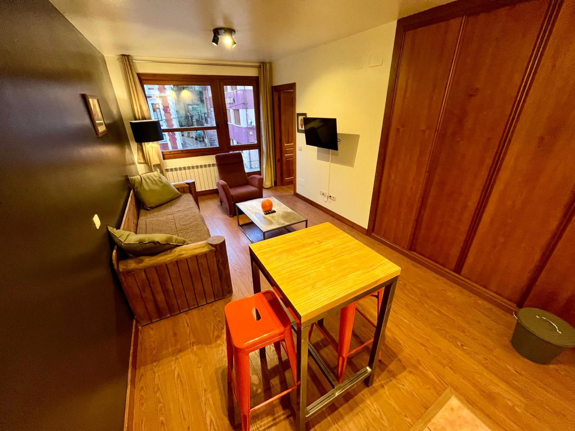 Aparthotel Lotila Flats Cuirgu Felechosa Exteriér fotografie